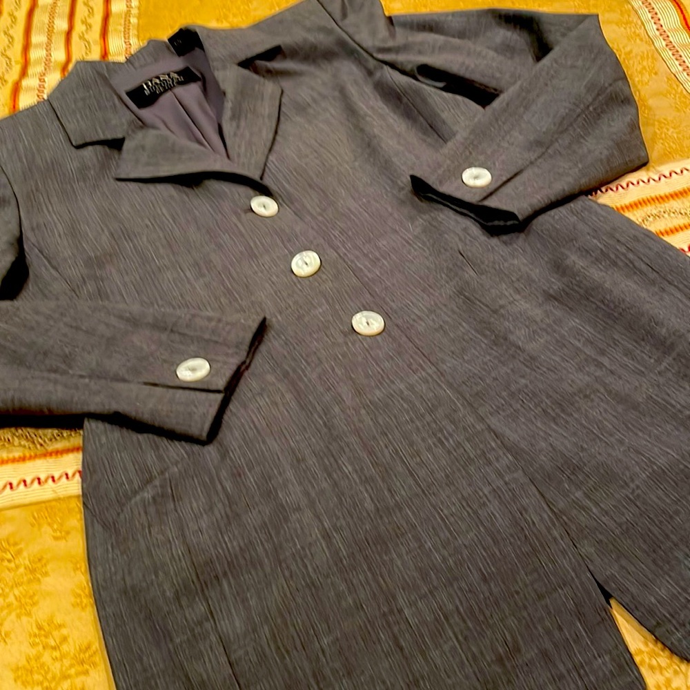 NWOT Dana Buchman blazer, light gray, wool blend, 6P